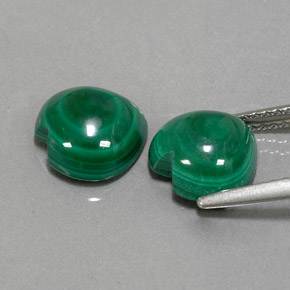Malachite naturale verde da  ct, a forma di cuore, opaco