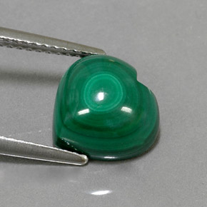 Malachite naturale verde da 4,73 ct, a forma di cuore, opaco
