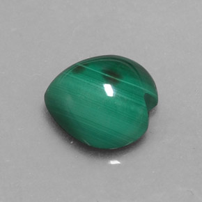 Malachite naturale verde da 3,37 ct, a forma di cuore, opaco