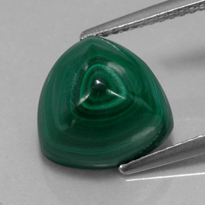 Malachite naturale verde da 7,48 ct, trillion, opaco