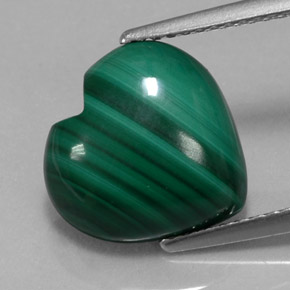Malachite naturale verde da 5,95 ct, a forma di cuore, opaco