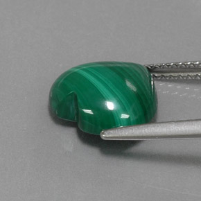 Malachite naturale verde da 4,91 ct, a forma di cuore, opaco