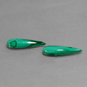 Malachite naturale verde da  ct, taglio a pera, opaco