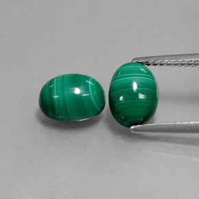 Malachite naturale verde da  ct, taglio ovale, opaco