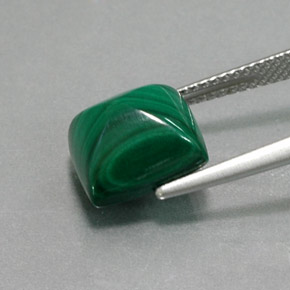 Malachite naturale verde da 7,56 ct, baguette, opaco