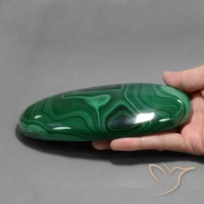 Malachite Verde naturale da 3000.00 ct, Ovale, Opaco