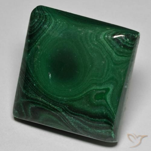 Malachite Verde Pino naturale da 68.84 ct, Quadrato, Opaco