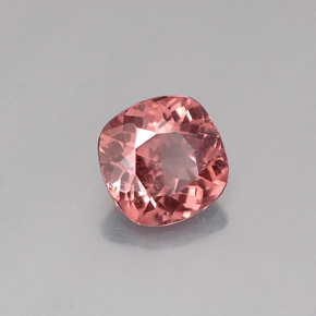 Granato malese naturale rosa da 1,36 ct, taglio a cuscino, VS