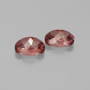 Granato malese naturale rosa da  ct, taglio a cuscino, VS