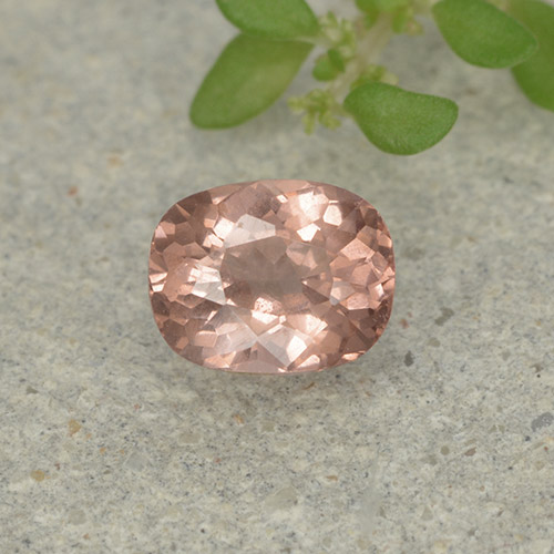 Granato malese naturale rosa da 0,46 ct, taglio a cuscino, VS