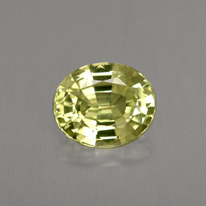 Piccolo Granato Verde giallastro naturale da 1.34 ct, Taglio ovale, VVS