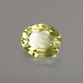 Piccolo Granato Verde giallastro naturale da 1.34 ct, Taglio ovale, VVS