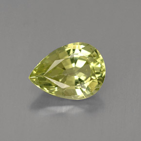 Piccolo Granato Verde giallastro naturale da 1.29 ct, Forma a pera, VS