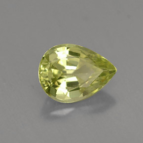 Piccolo Granato Verde giallastro naturale da 1.29 ct, Forma a pera, VS