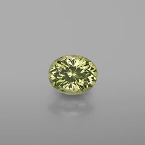 Piccolo Granato Verde dorato naturale da 1.10 ct, Taglio ovale, VS