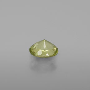 Piccolo Granato Verde dorato naturale da 1.10 ct, Taglio ovale, VS