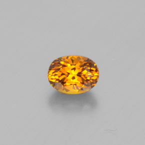 Piccolo Granato Giallo verdastro naturale da 0.59 ct, Taglio ovale, VS
