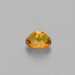 Piccolo Granato Giallo verdastro naturale da 0.59 ct, Taglio ovale, VS