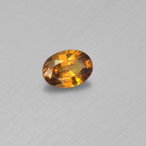 Piccolo Granato Oro verdastro naturale da 0.84 ct, Taglio ovale, VVS