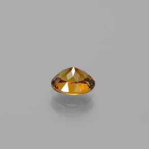 Piccolo Granato Oro verdastro naturale da 1.09 ct, Taglio ovale, VVS