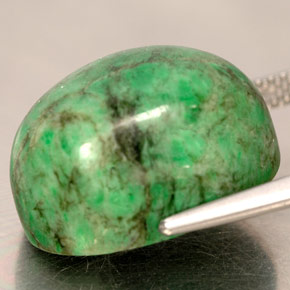 Maw-sit-sit naturale verde da 19,74 ct, taglio ovale, opaco