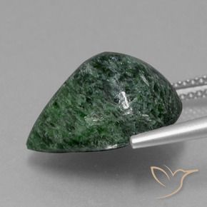 Maw-sit-sit Verde Pino Pallido naturale da 10.90 ct, Forma a pera, Opaco