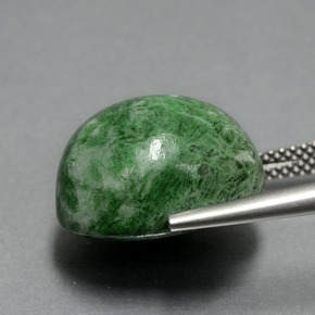 Maw-sit-sit naturale verde da 18,15 ct, taglio ovale, opaco