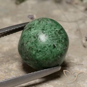 Maw-Sit-Sit Verde Pino Pallido naturale da 13.76 ct, Rotondo, Opaco