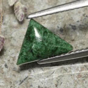 Maw-sit-sit naturale verde da 0,87 ct, trillion, opaco