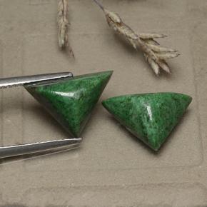 Maw-sit-sit naturale verde da 7,46 ct, trillion, opaco