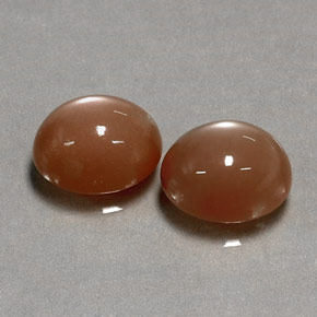 Pietra di luna naturale arancione da  ct, taglio ovale, traslucido