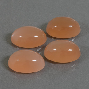Pietra di luna naturale arancione da 15,19 ct, taglio ovale, traslucido