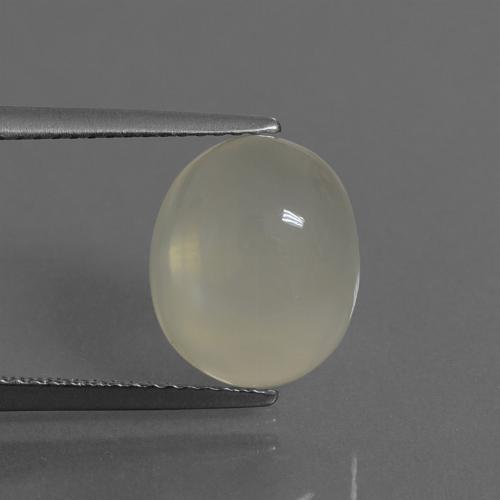 Pietra di luna Color crema naturale da 4.42 ct, Taglio ovale, Traslucido