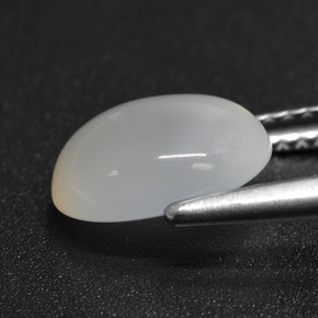 Pietra di luna Bianco traslucido naturale da 2.26 ct, Taglio ovale, Traslucido
