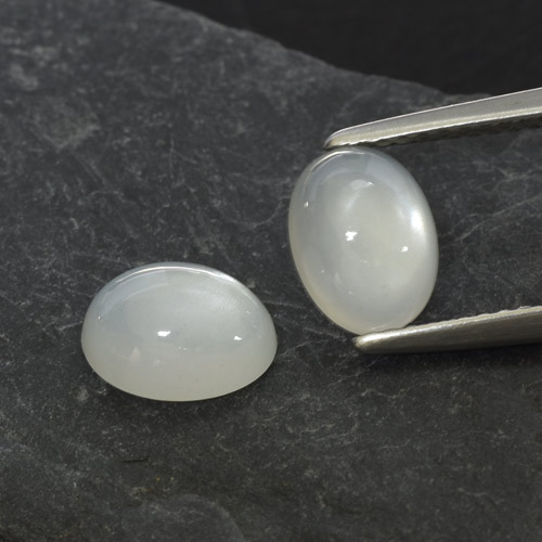 Pietra di luna naturale bianco da 2,68 ct, taglio ovale, traslucido