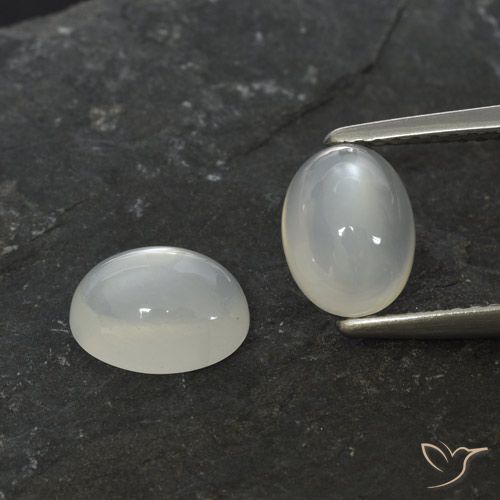 Gemme di Pietra di luna Bianco caldo naturale da 2.86 ct, Taglio ovale, Traslucido