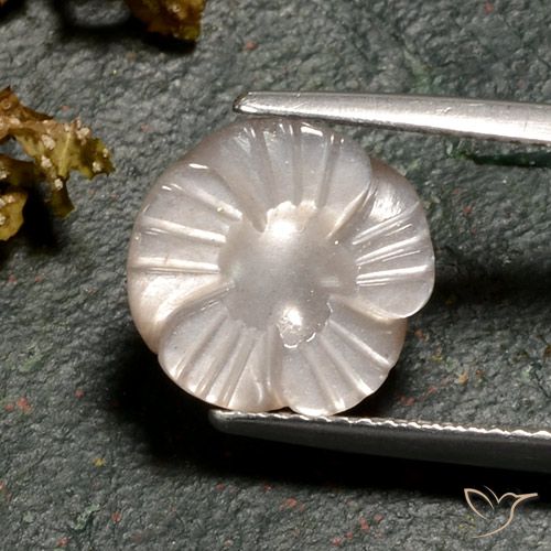 4.02ct Naturale Marrone Caramello Chiaro Pietra di luna, Taglio a fiore, Traslucido