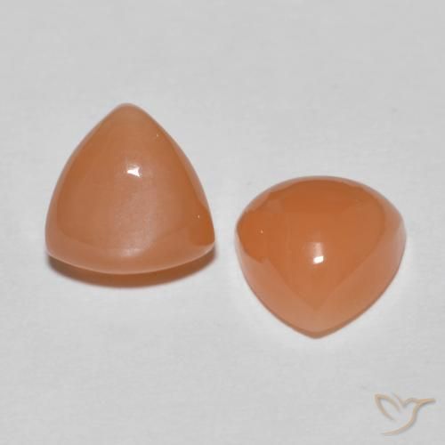 Gemme di Pietra di luna Arancione chiaro naturale da 3.74 ct, Taglio trillion, Traslucido