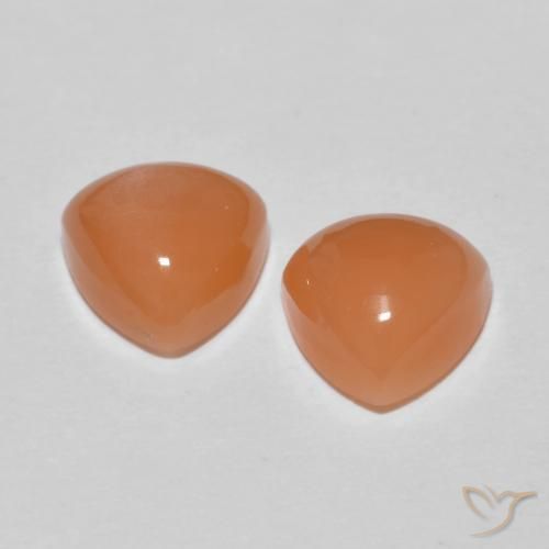 Gemme di Pietra di luna Arancione chiaro naturale da 3.74 ct, Taglio trillion, Traslucido