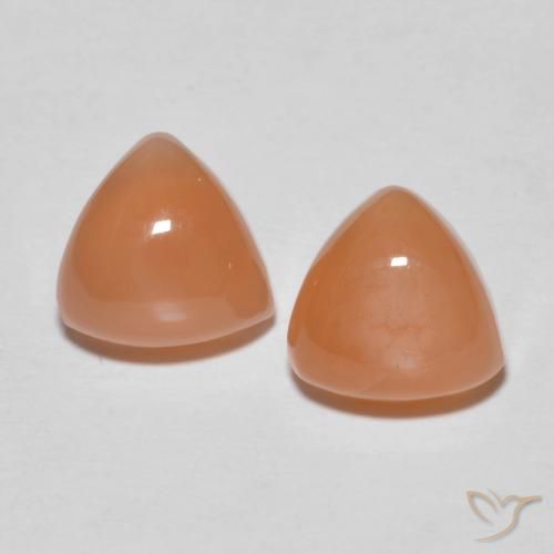 Gemme di Pietra di luna Arancio rossastro chiaro naturale da 3.69 ct, Taglio trillion, Traslucido