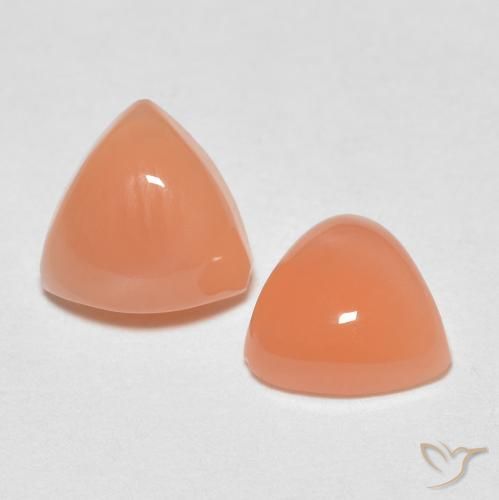 Gemme di Pietra di luna Arancione chiaro naturale da 1.43 ct, Taglio trillion, Traslucido