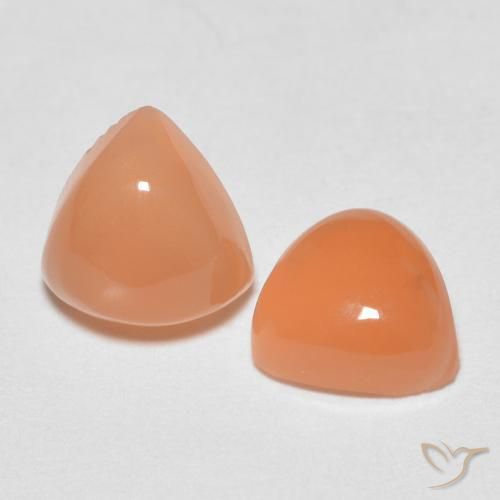 Gemme di Pietra di luna Arancio Medio naturale da 1.62 ct, Taglio trillion, Traslucido