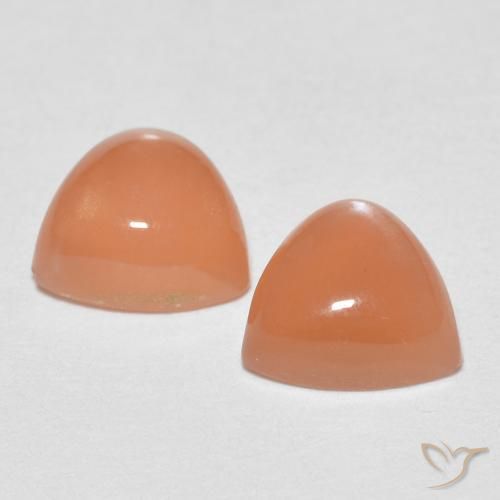Gemme di Pietra di luna Arancio Medio naturale da 1.62 ct, Taglio trillion, Traslucido