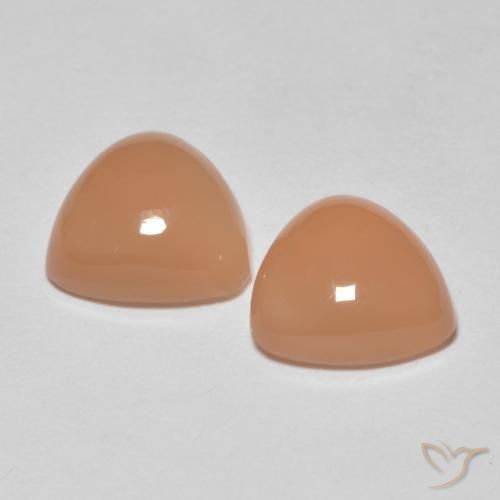 Gemme di Pietra di luna Medium Light-Orange naturale da 3.57 ct, Taglio trillion, Traslucido