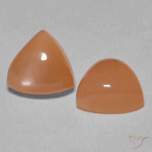 Gemme di Pietra di luna Arancio rossastro chiaro naturale da 3.86 ct, Taglio trillion, Traslucido