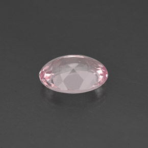 Morganite Rosa chiaro naturale da 0.93 ct, Taglio ovale, VVS-VS