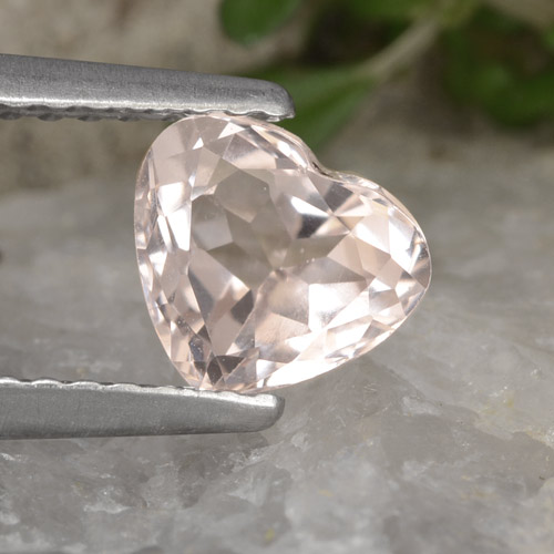 Morganite naturale rosa da 0,89 ct, a forma di cuore, VVS-VS