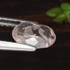 Morganite Rosa chiaro naturale da 0.90 ct, Taglio ovale, VVS