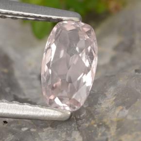 Morganite Rosa chiaro naturale da 0.56 ct, Taglio a cuscino, VVS-VS