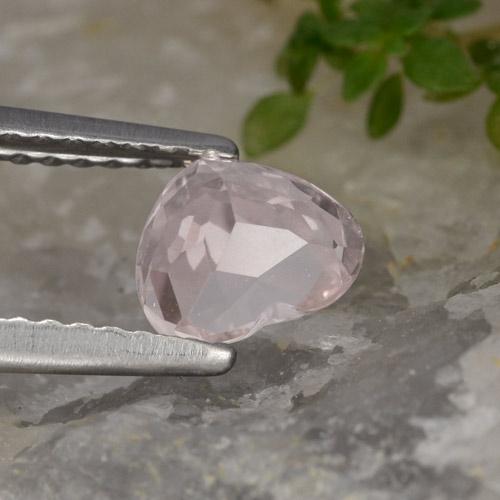 Morganite naturale rosa da 0,70 ct, a forma di cuore, VVS